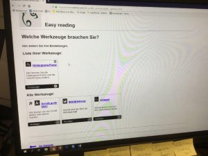 Computer screen with Easy Reading settings in German. Selection of required tools such as